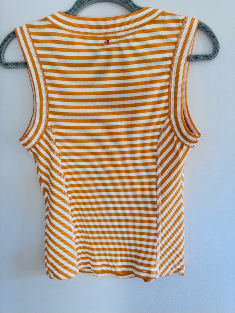 Pilcro Seamed Muscle Tank - Picture 4 of 8